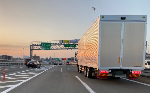 高速道路関係の仕事でスキャン代行が役立つ？